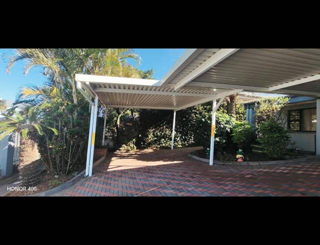 4 BEDROOM HOUSE FOR SALE IN MANABA BEACH